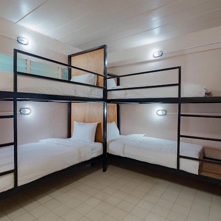 Bed At Beach Hostel Phuket Zewnętrze zdjęcie