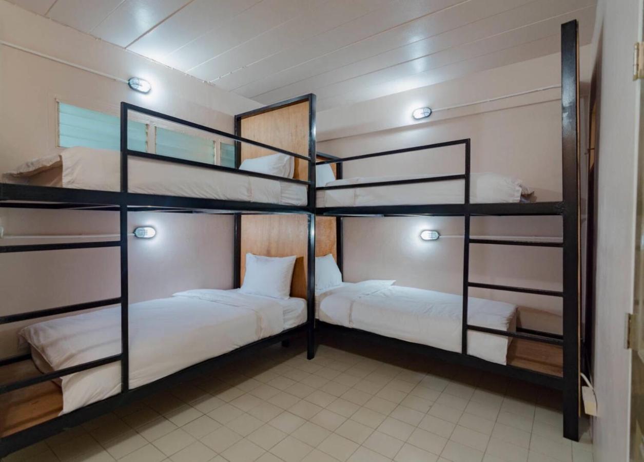Bed At Beach Hostel Phuket Zewnętrze zdjęcie